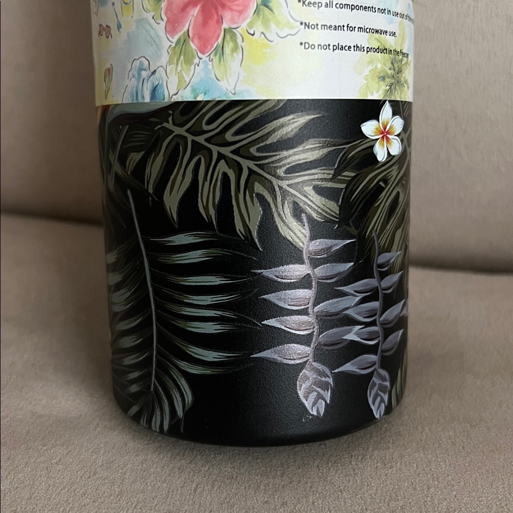 New Hawaii Water Bottle: 18 oz š¦ - Picture 11 of 14
